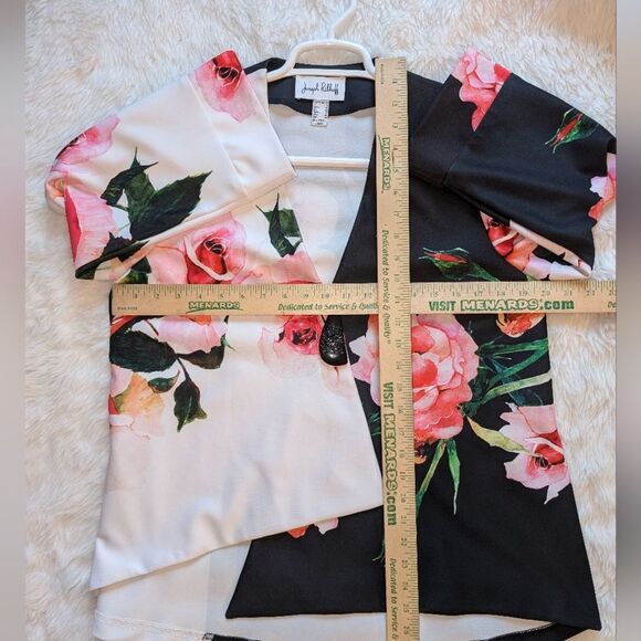 Stunning Joseph Ribkoff swing coat / jacket. White & black with rose design. 12 - Picture 10 of 11